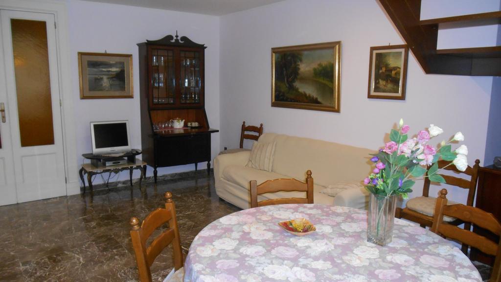 Casa Sannazzaro Lejlighed Napoli Værelse billede