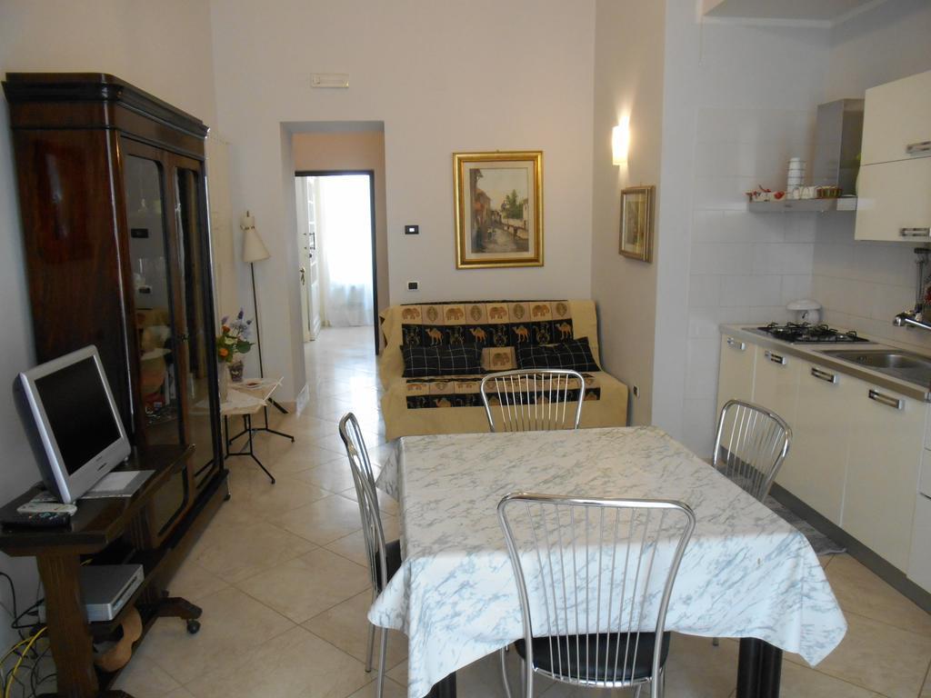 Casa Sannazzaro Lejlighed Napoli Værelse billede