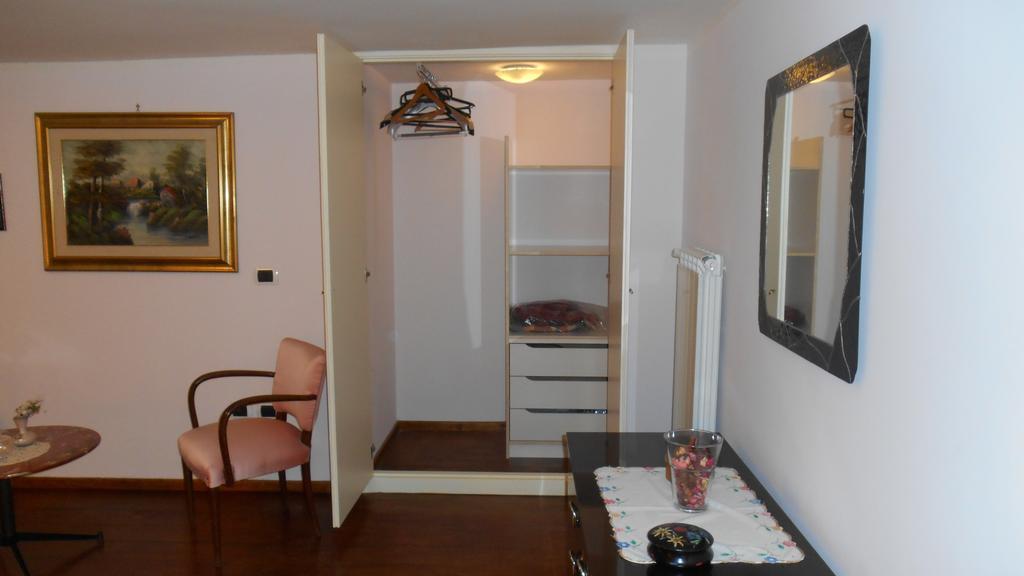 Casa Sannazzaro Lejlighed Napoli Værelse billede